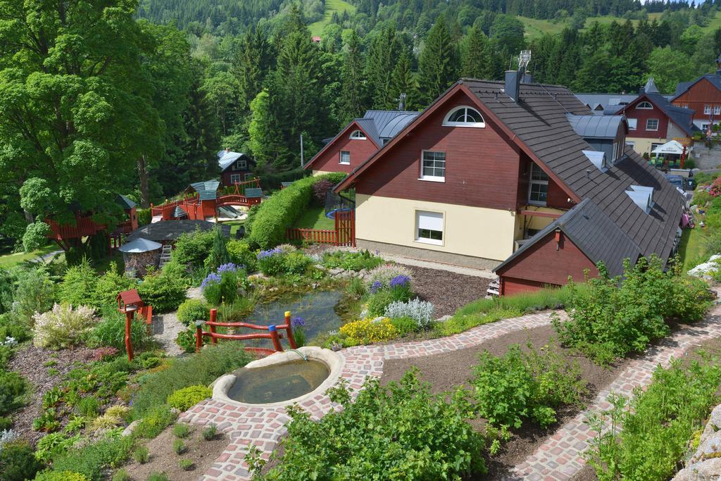 Rodinny Resort Uko Bedřichov Esterno foto